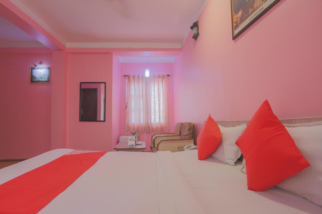 Oyo 789 Hotel Shivam Plaza Katmandou Extérieur photo