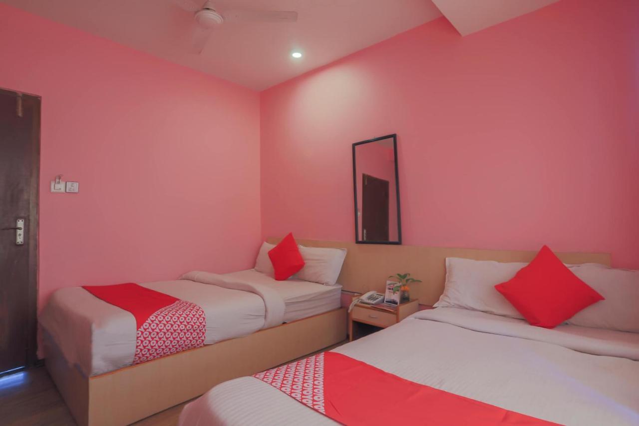 Oyo 789 Hotel Shivam Plaza Katmandou Extérieur photo
