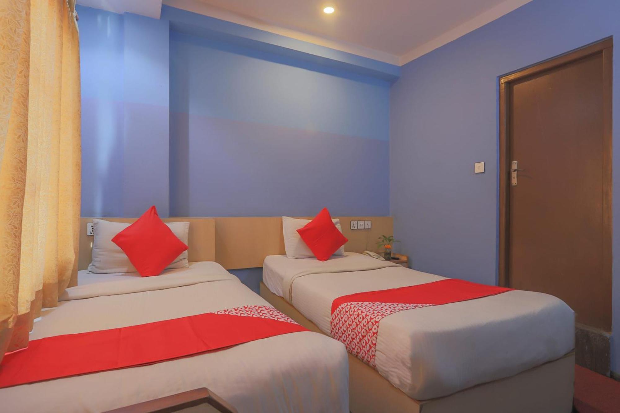 Oyo 789 Hotel Shivam Plaza Katmandou Extérieur photo