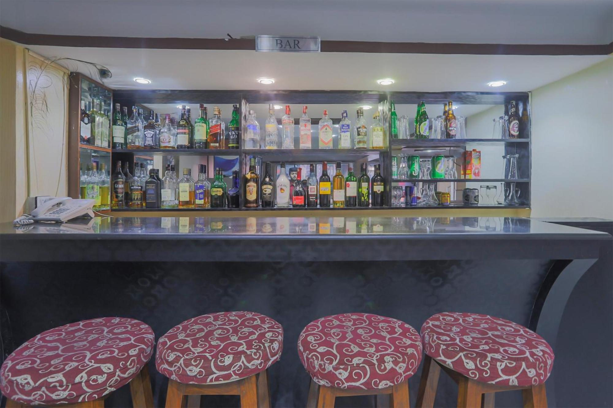 Oyo 789 Hotel Shivam Plaza Katmandou Extérieur photo