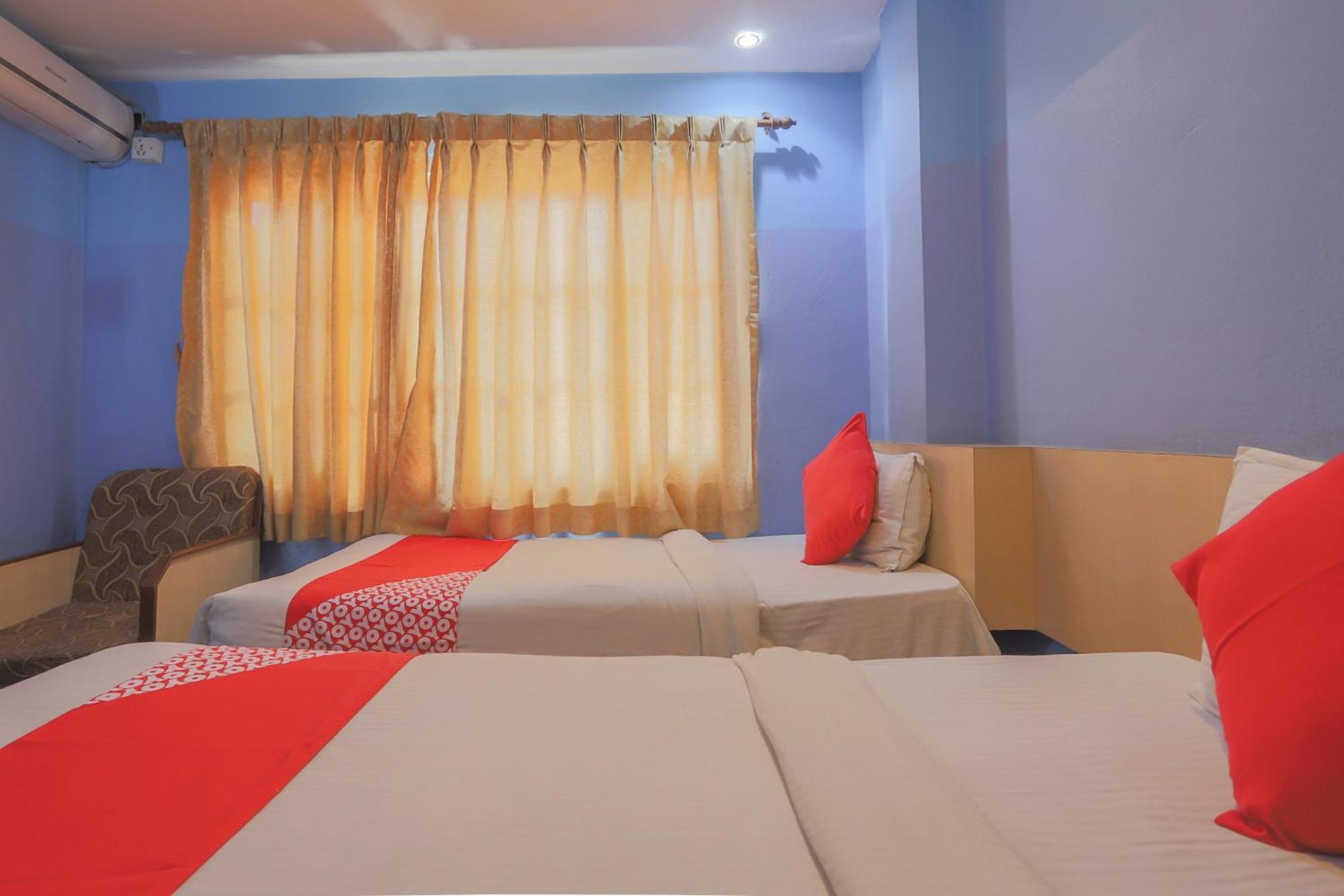 Oyo 789 Hotel Shivam Plaza Katmandou Extérieur photo